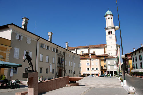 Cormòns, piazza XXIV Maggio