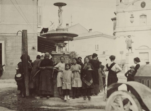 Fontana di piazza Cumano