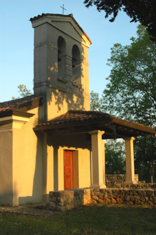 Borgnano - Chiesetta di Santa Fosca sul colle