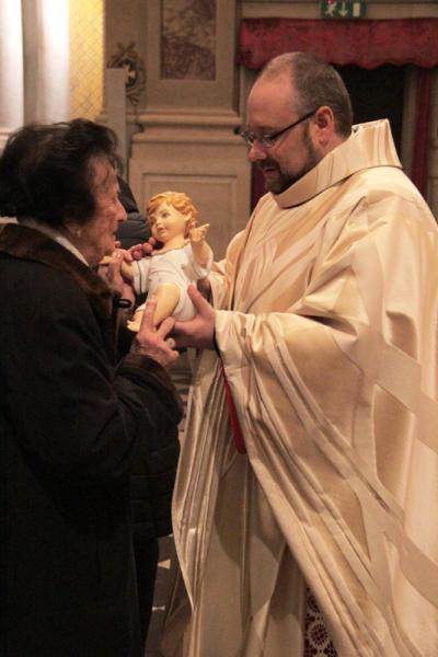 il bacio a Gesù Bambino