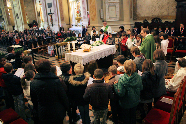 Presentazione bambini della prima comunione (14/11/2010)