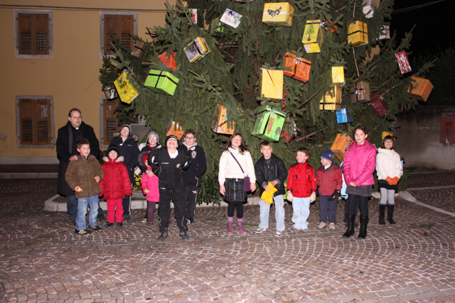 Dolegna: Inaugurazione dell'albero di Natale