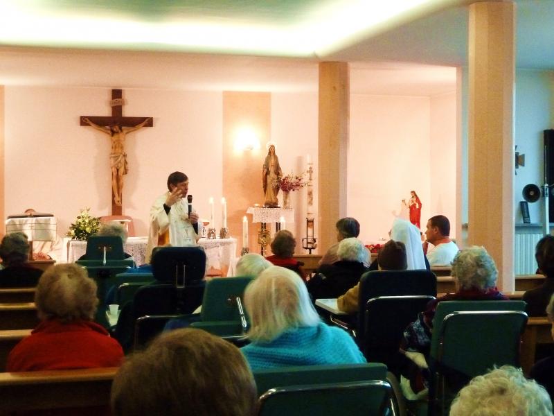 Reliquie di Bernadette in Casa di Riposo